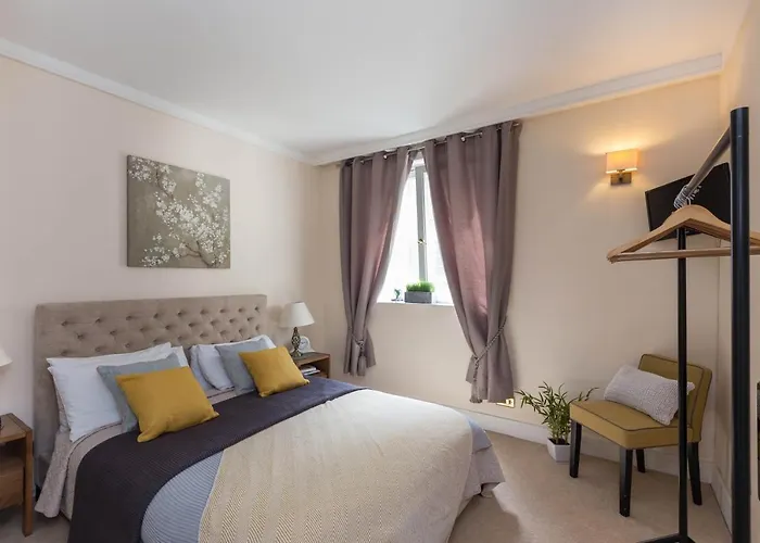 Park Lane Apartments - Clarges Street